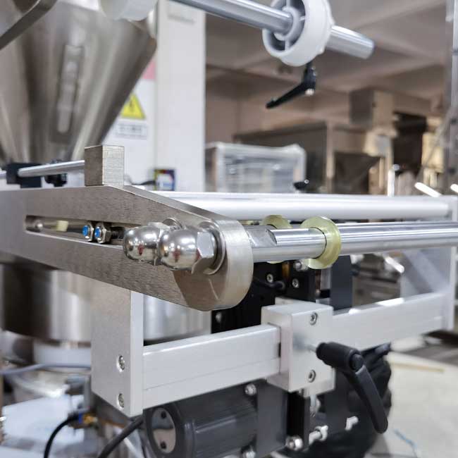 Automatic Vertical Packaging Machine Automatic Vertical Packaging Machine