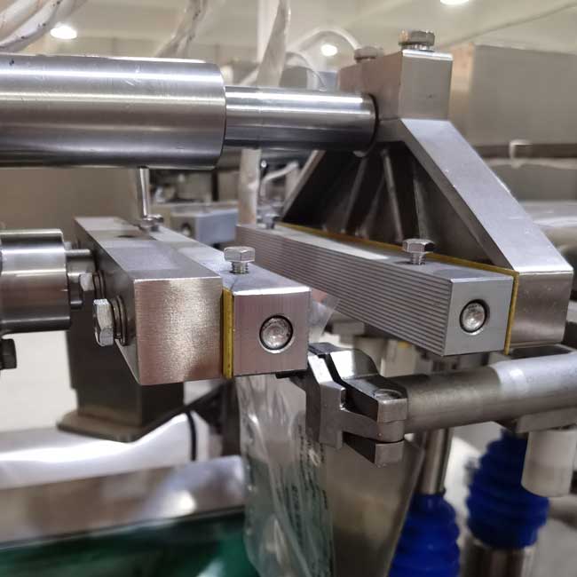 Automatic Granule & Powder Packaging Machine Automatic Granule & Powder Packaging Machine